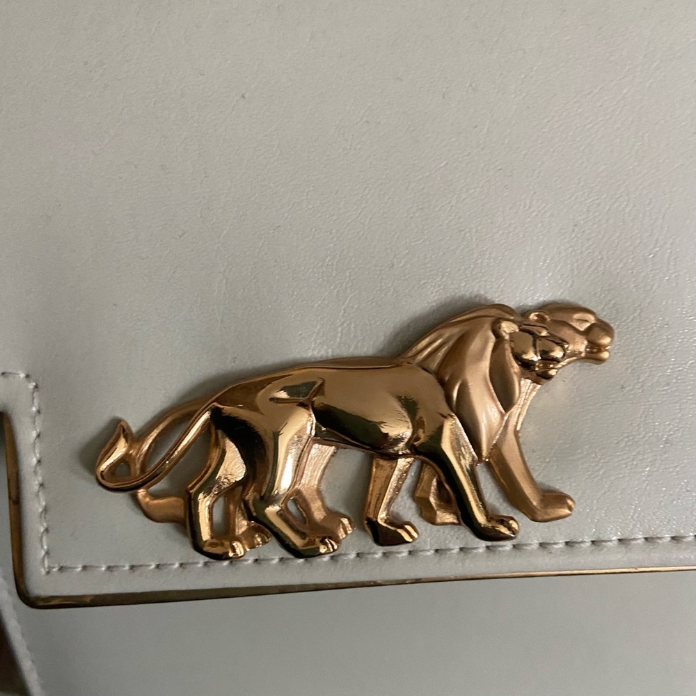 Vintage Crossbody Gold Lion Ivory Handbag - Picture 7 of 7